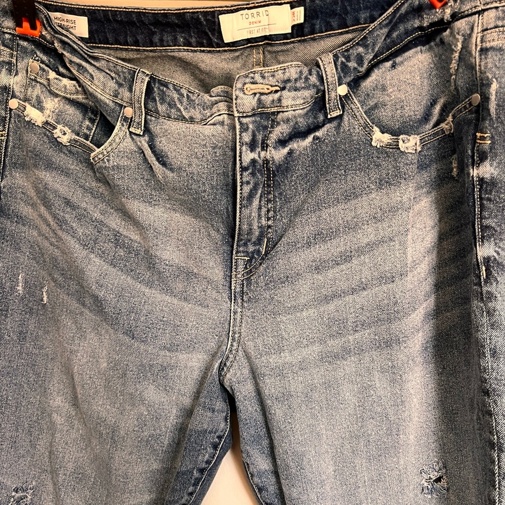 Torrid ripped jeans 22R super cute!